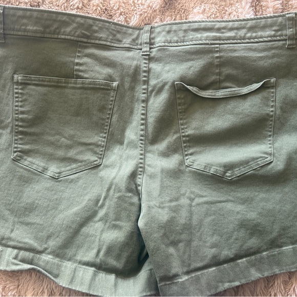 Market & Spruce High Waist Olive Shorts - Picture 3 of 4